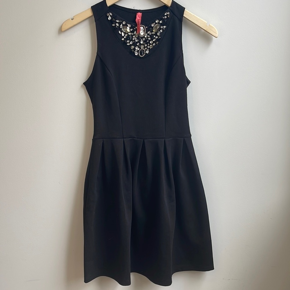 Eight Sixty Embellished Dress Size XS - Picture 4 of 10